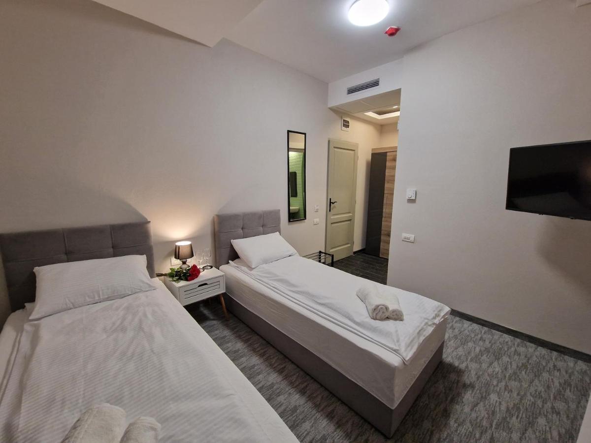 Art'S Luxury Boutique Hotel Oradea Buitenkant foto