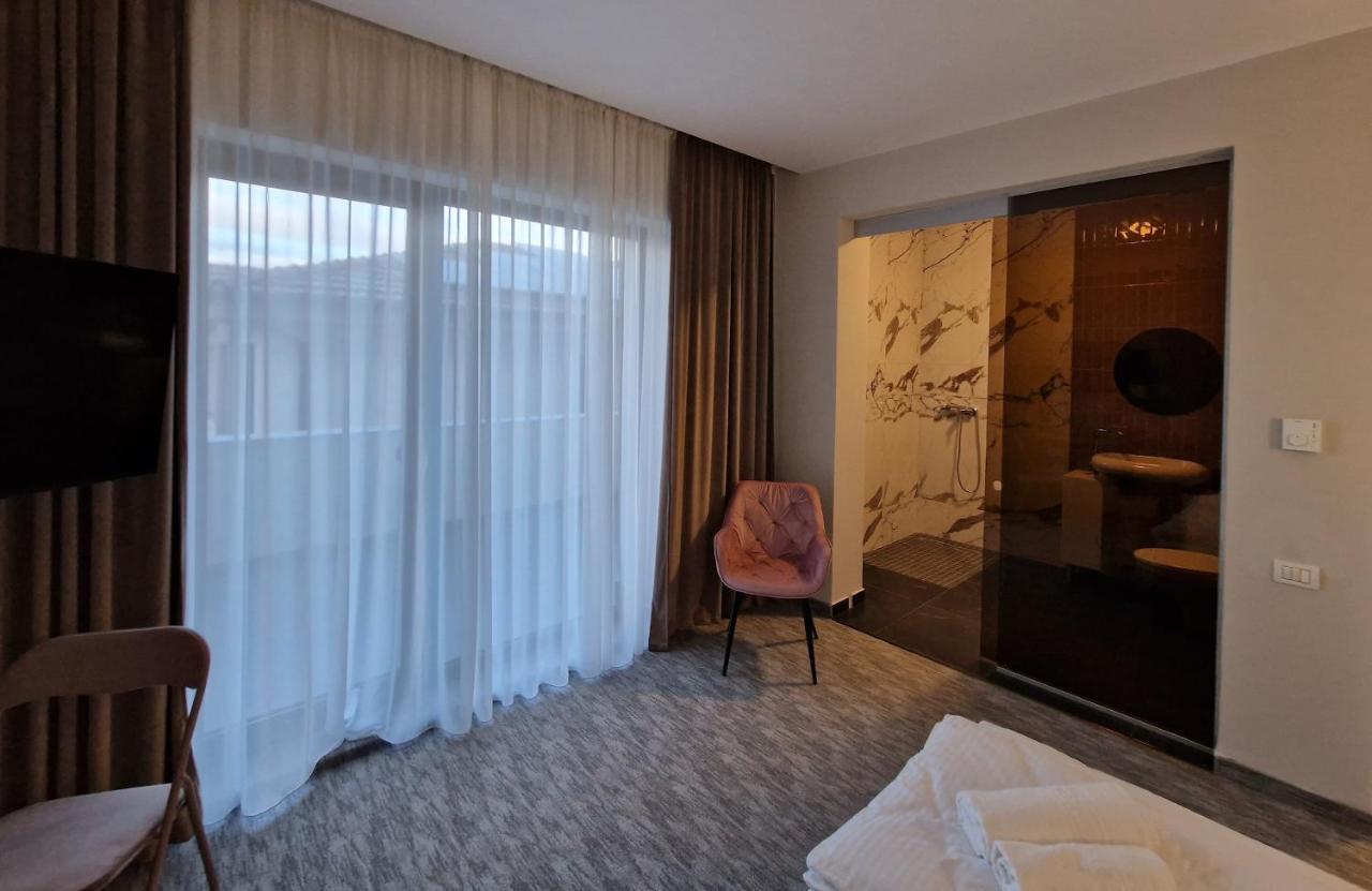 Art'S Luxury Boutique Hotel Oradea Buitenkant foto