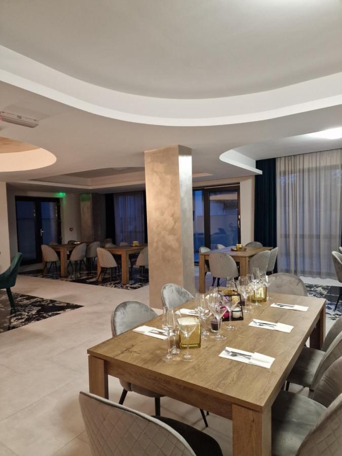 Art'S Luxury Boutique Hotel Oradea Buitenkant foto