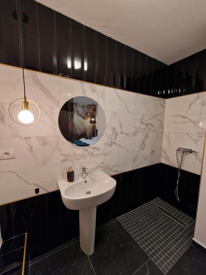 Art'S Luxury Boutique Hotel Oradea Buitenkant foto