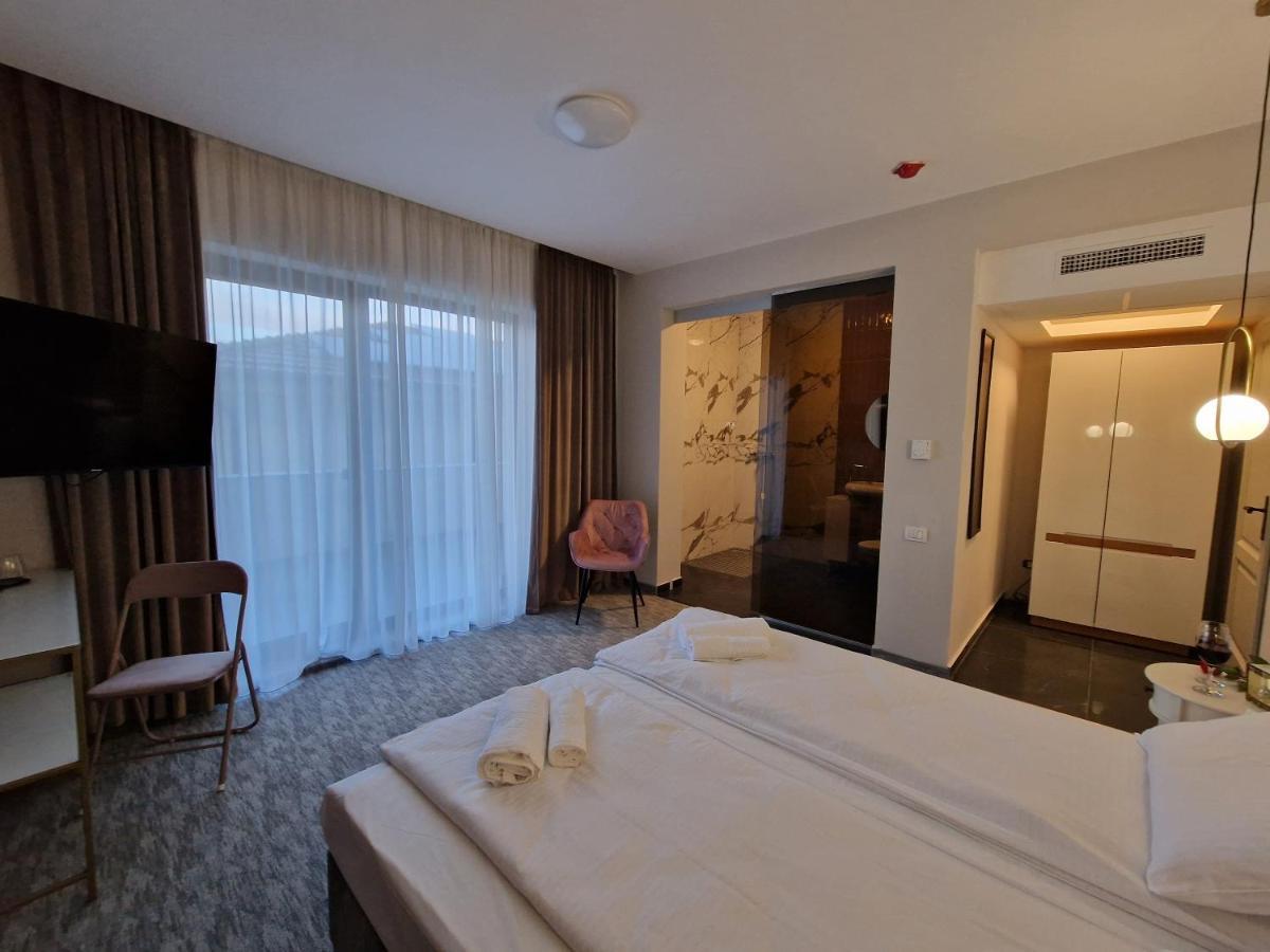 Art'S Luxury Boutique Hotel Oradea Buitenkant foto